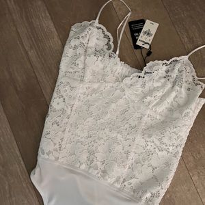 Xs express bodysuit. White lace